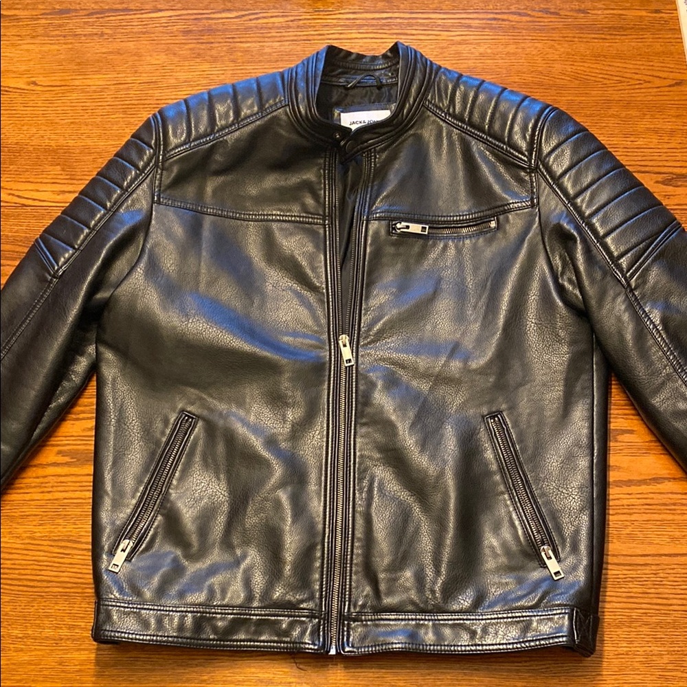 Men's Black Leather Motorcycle Jacket